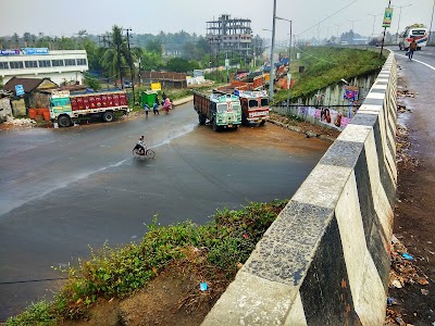 Mankur More Under pass
