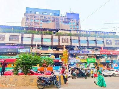 Somdutt Plaza