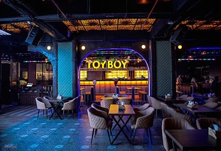 TOY BOY