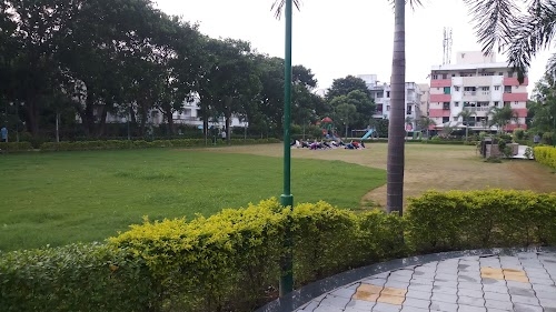 Public Graden