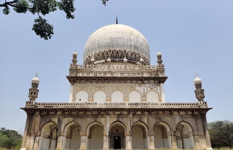 Qutub Shahi Tombs