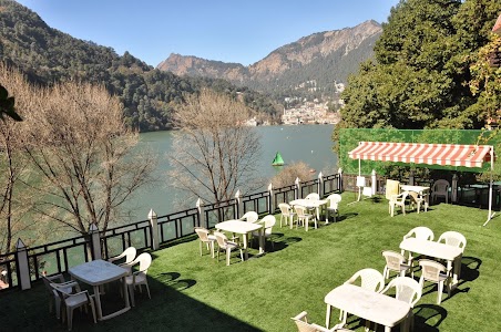 Alka The Lake Side Hotel