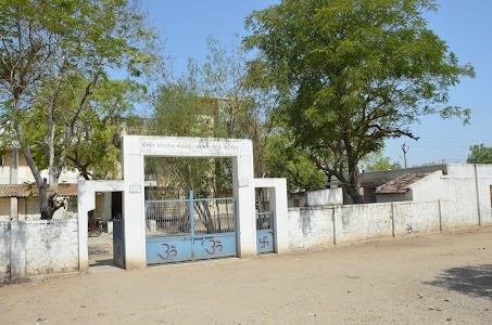 Smt. Z.M.Ajmera Girls High School