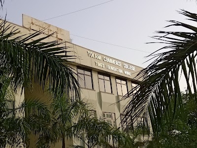 Tolani Commerce College
