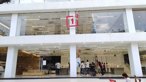 OnePlus Experience Store