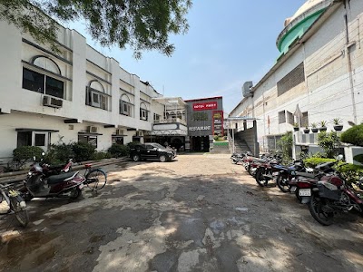 Hotel Preet (KD Restaurant)