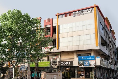 Hotel Nikunj Plaza