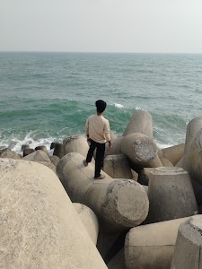 Thirvottriyur kuppam beach