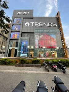 RELIANCE TRENDS