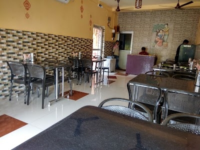 PETUK RESTAURANT
