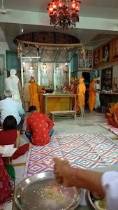 Bhagwan ShantiNath Digambar Jain Mandir