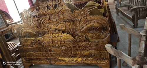 Pari Furniture Plaza