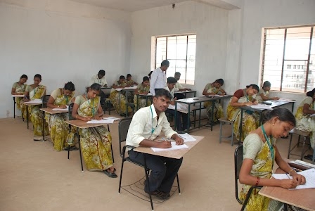 Vandayar College of Education