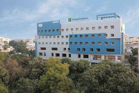 Holiday Inn Express Hyderabad Banjara Hills, an IHG Hotel