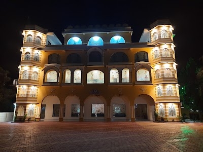 ROYAL PALACE & RESORT