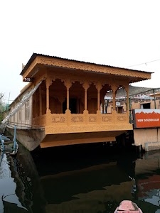 Golden Lily Group of Houseboat