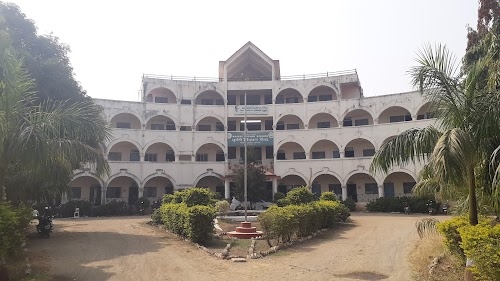 DSM's Institute of Information Technology & Management