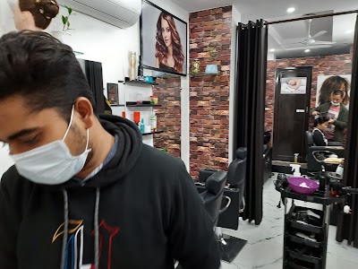 Neniro’s unisex salon