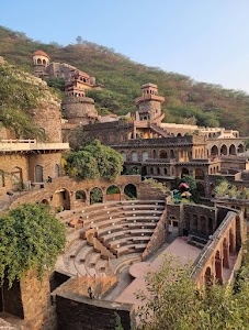 Neemrana Fort