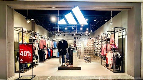 adidas Store