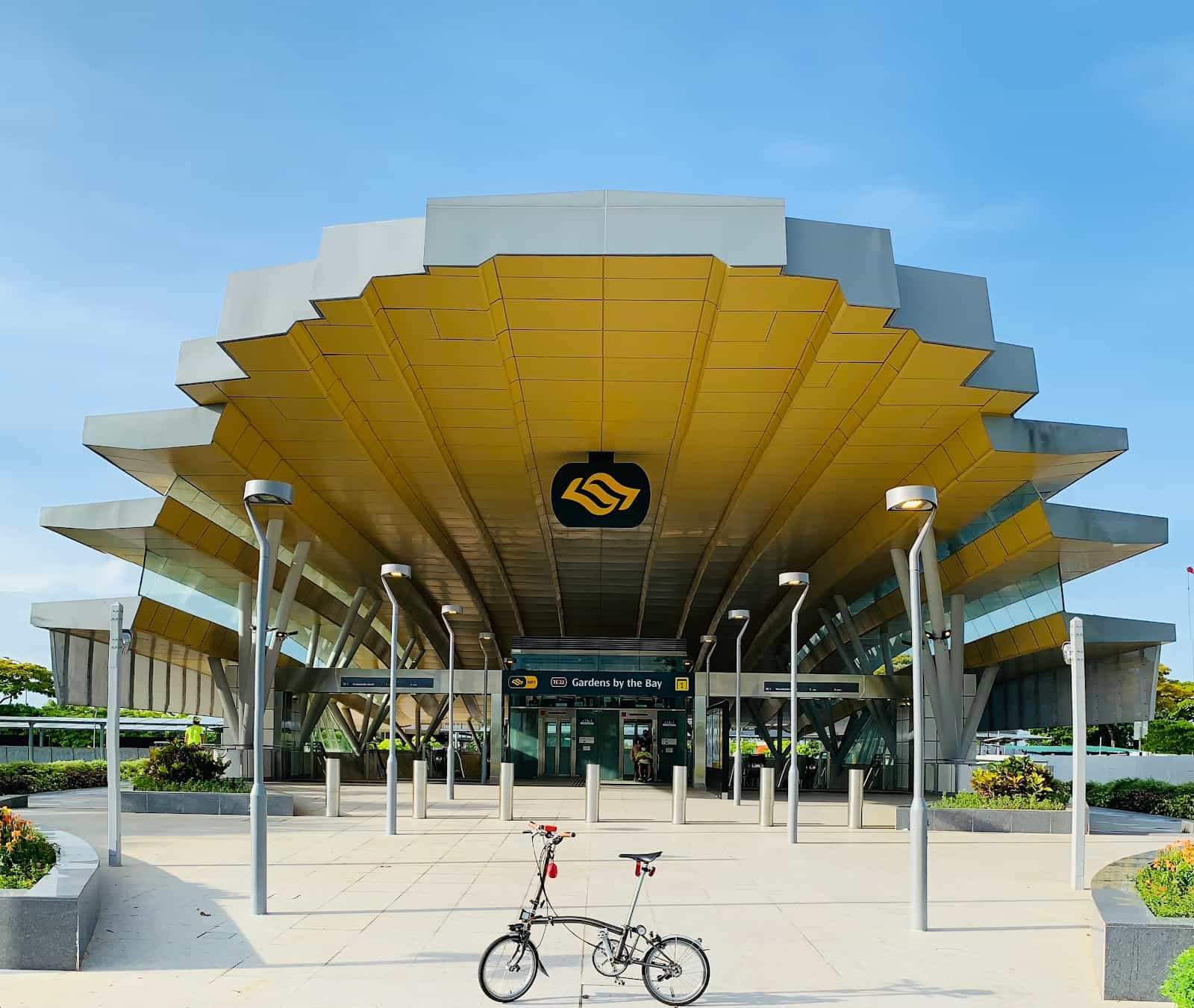 Gardens by the Bay MRT Station (TE22)