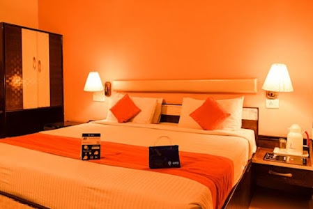 OYO 1715 RNB Hotel