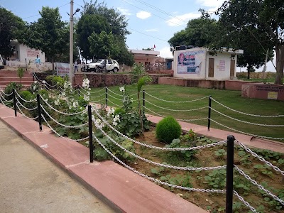 Gatolav Pond