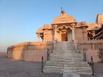 Kadambgiri Jain Tirth