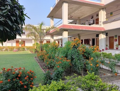 S N A Institute Of Pharmacy, Haidergarh, Barabanki