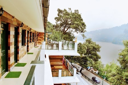 Hotel Shivraj | Hotel on Mall Road Nainital | Lake View