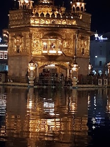 Lohgarh Gate, Katra Ahluwalia