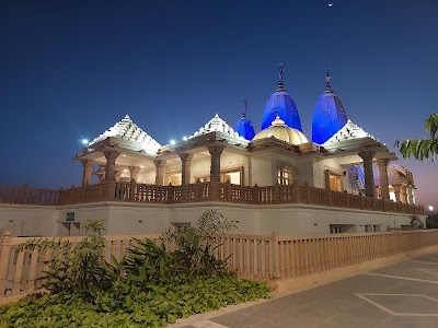 Trimandir, Junagadh
