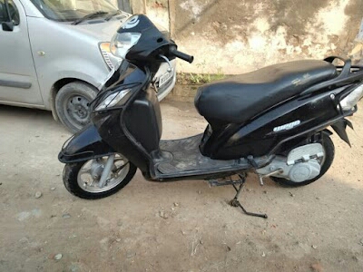 Motorbike parts repair shop