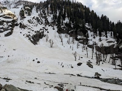 Chandanwari Skiing Area