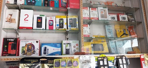 Bablu studio and mobile Store center
