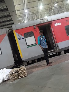 Mumbai Golden Transport Co.
