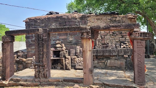 kherapati Monument