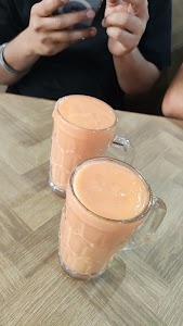 New Kashmir Fruit Juice & Coldrinks Center