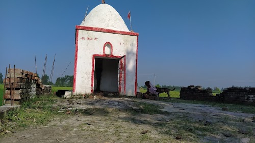 Mata Rani ki Chamunda Devi chak ke mdhya