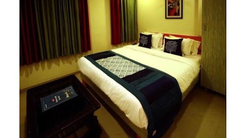 OYO 3328 Hotel Royal Apple