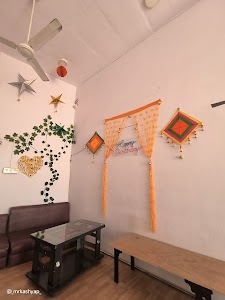 24SEVEN CAFE AND FAST FOOD