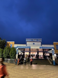 Paskura Station.Platform1