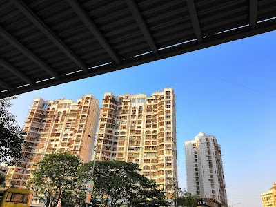 Hiranandani Crystal Plaza
