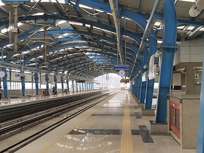 Noida Sector 61 Metro