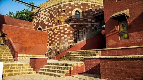 Surat Fort