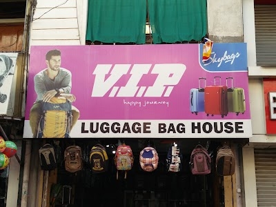 Luggage Bag House