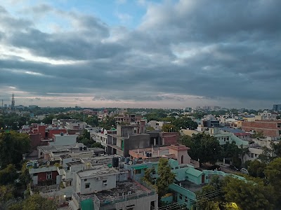 Sukhrali, Sector 17