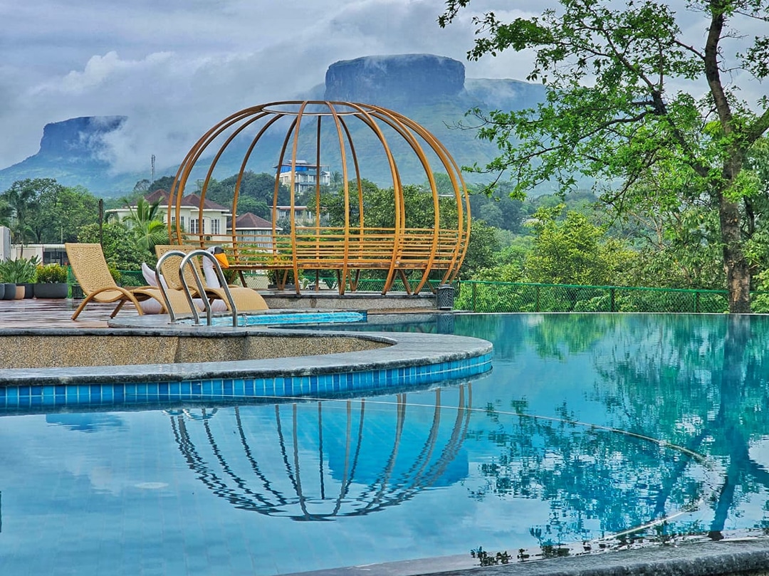 Ark Lake Resort