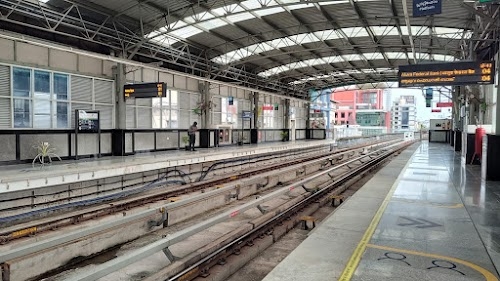 Metro Station - Aluva