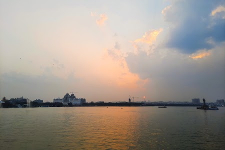 Tank Bund Park